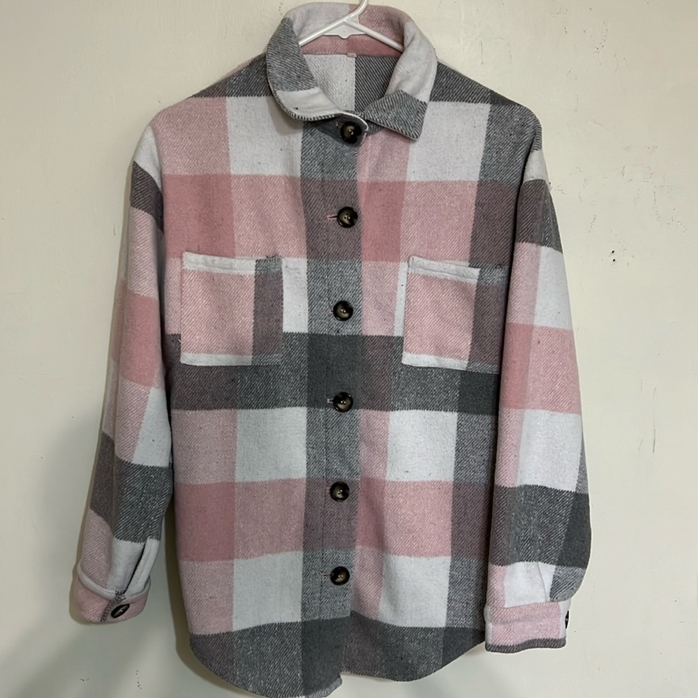 Women’s small pink plaid flannel